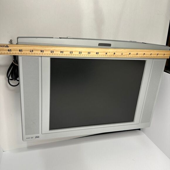 15’’ Emerson LCD TV/DVD Combo complete w/ working Remote - Picture 6 of 16